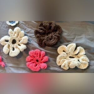 🔥 Handmade Crochet  - Pink, Brown, 2 Cream Button Cover Embellishments